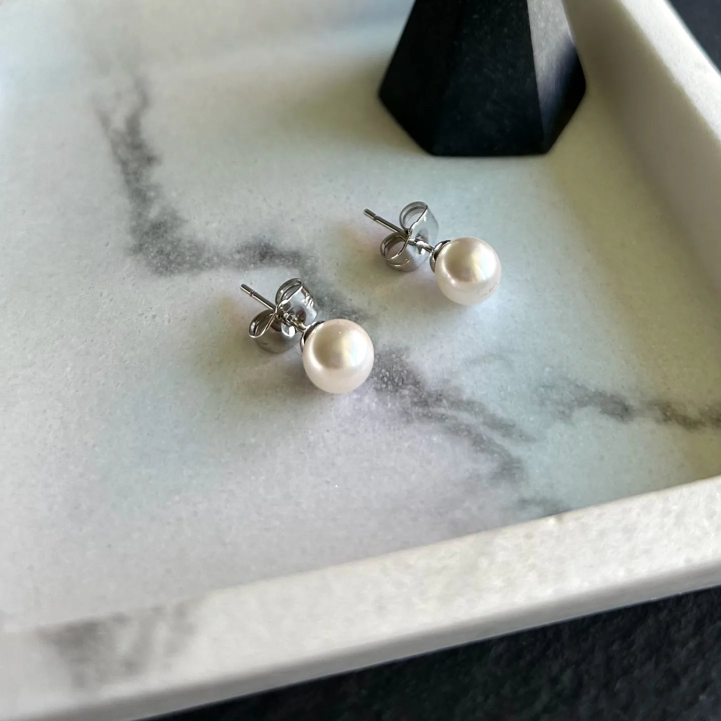 Classic Pearl Stud Earrings for Women – Elegant, Simple, and Versatile Jewelry Piece