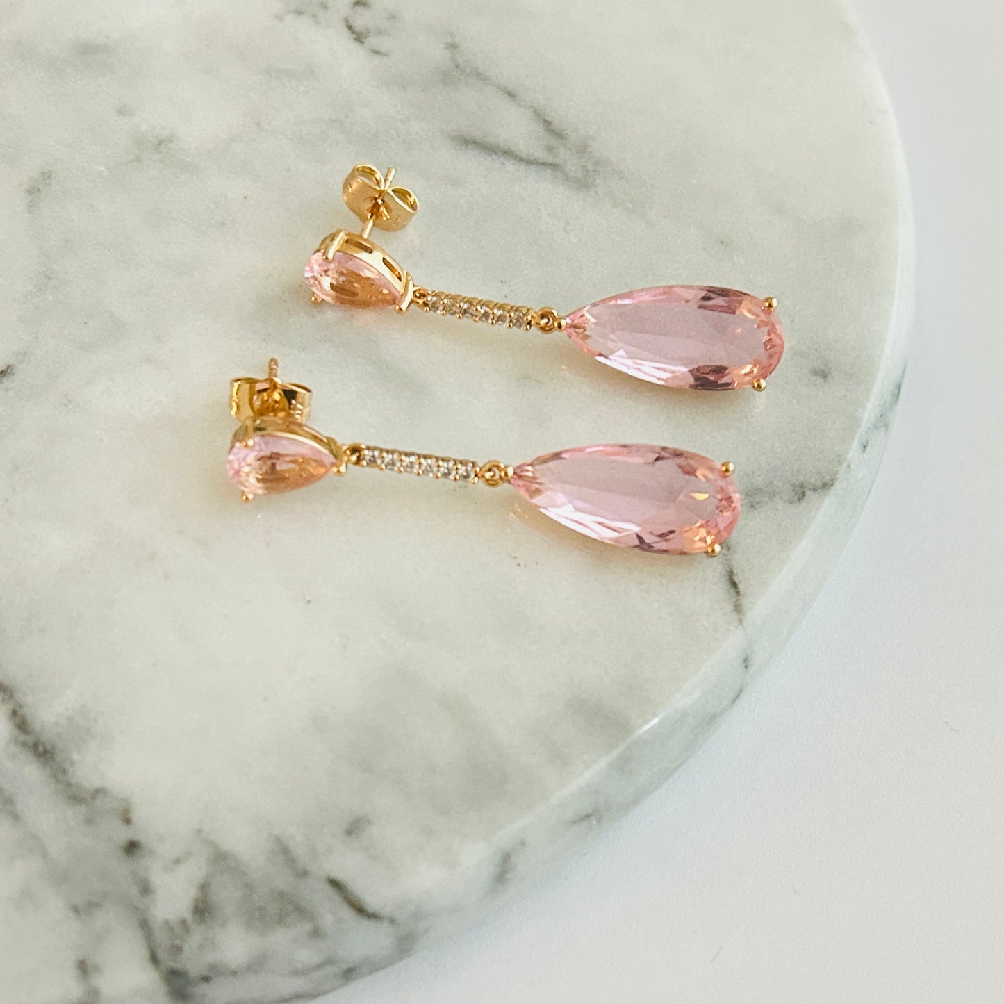 Gold-Plated Drop Earrings with Pink Crystal – Elegant Statement Jewelry