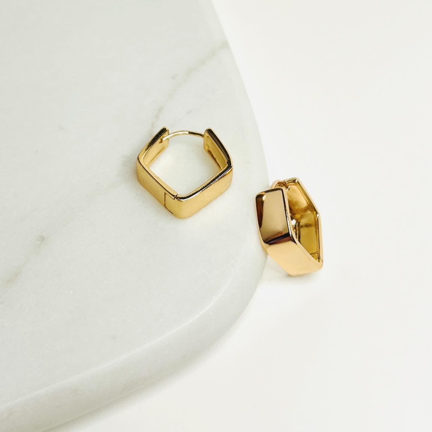 Geometric Hoop Earrings – Gold-Plated Stainless Steel