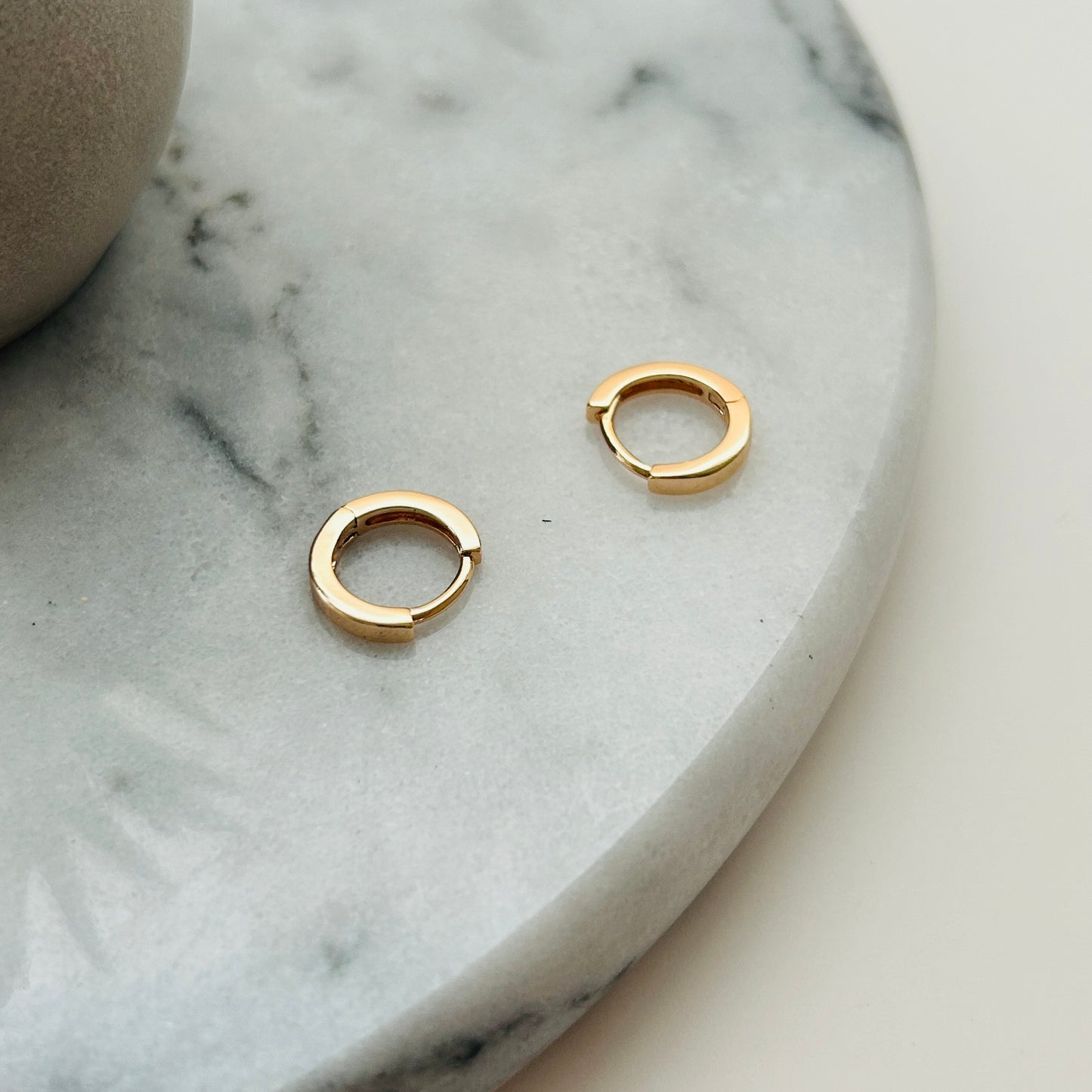 Minimalist Hoop Earrings - 18K Gold Plated