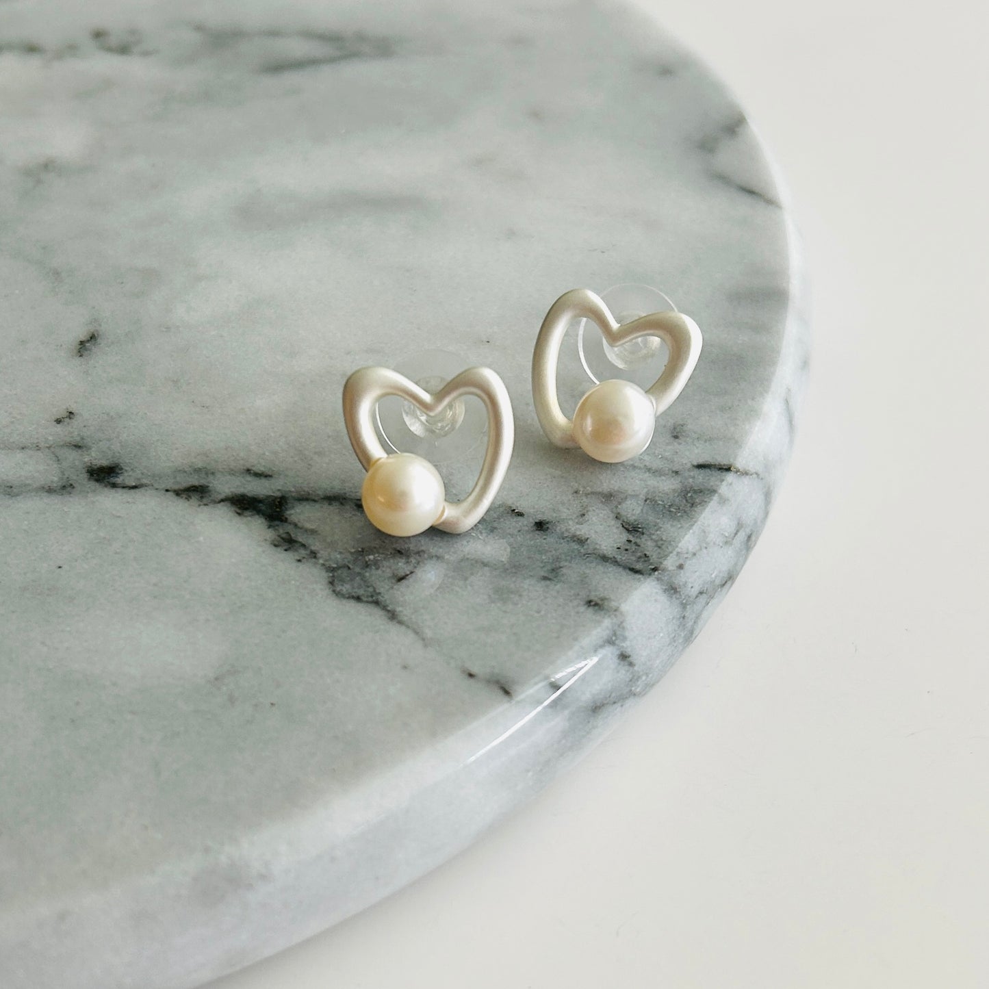 Heart Stud Earrings with Pearl – Sterling Silver Elegance