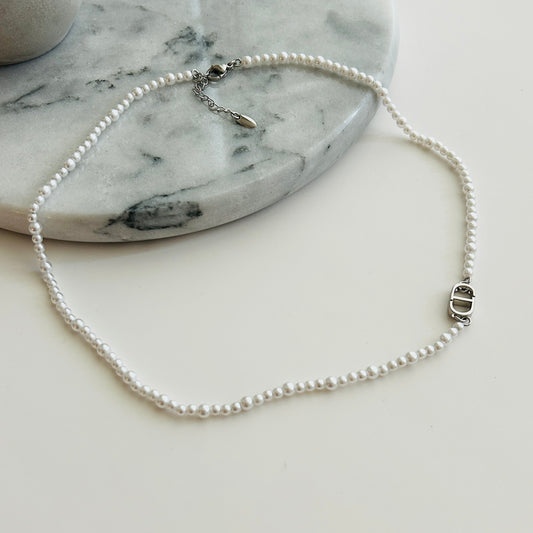 Necklace pearl