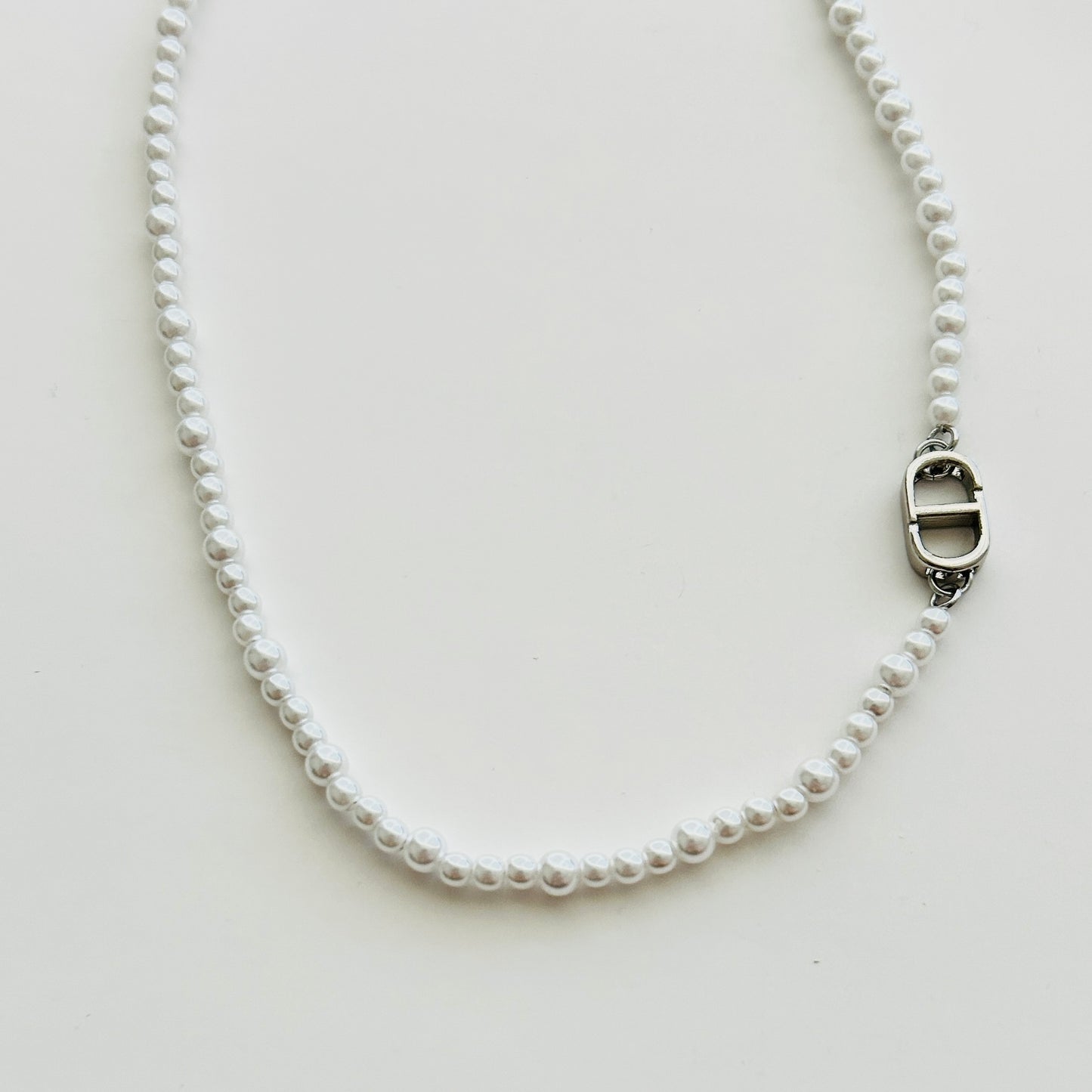 Necklace pearl