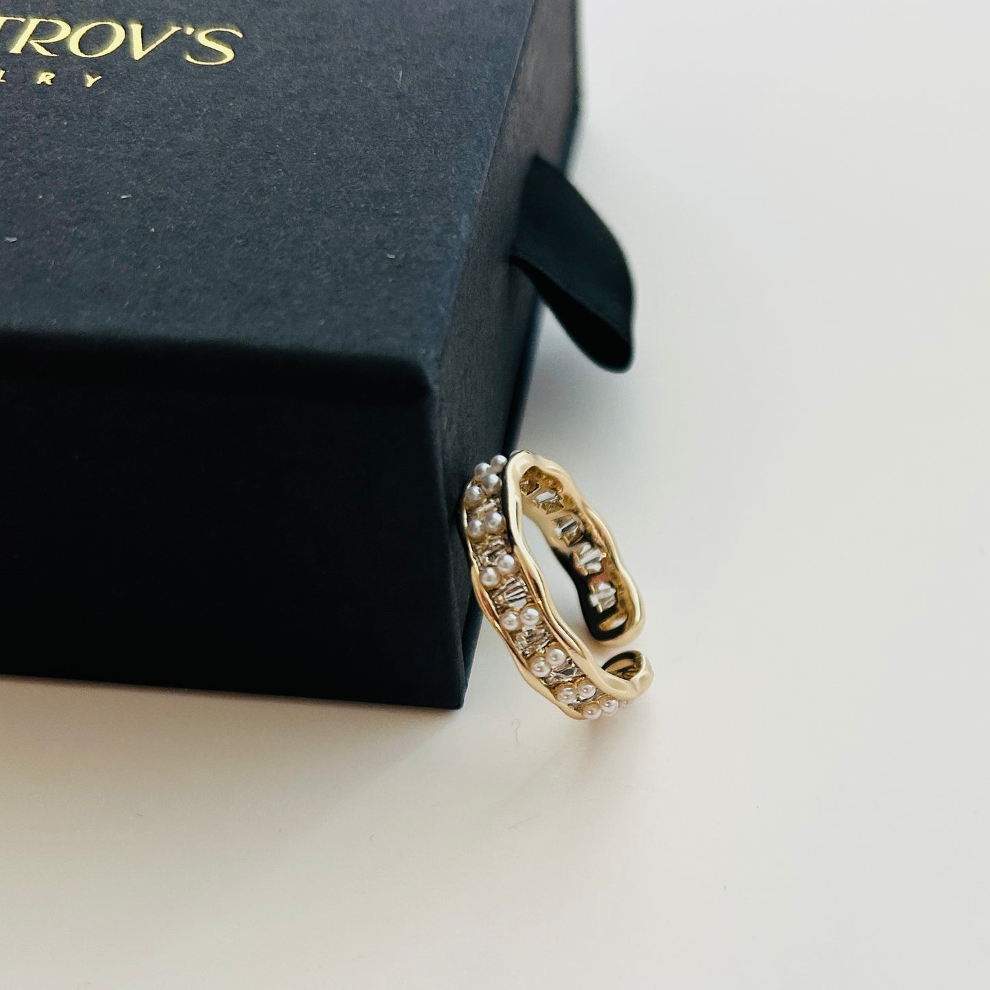 Gold-Plated Adjustable Ring with Crystals and Pearls