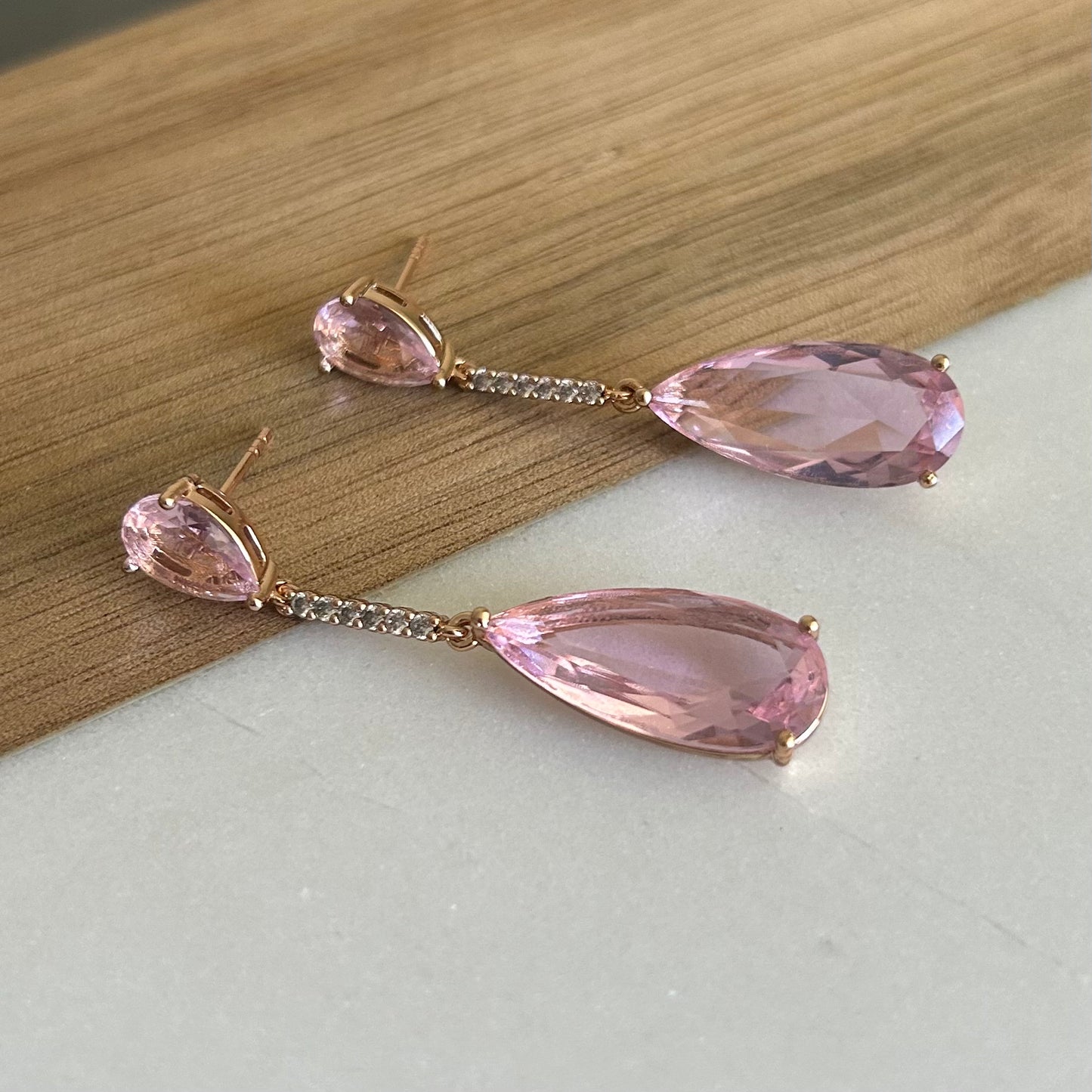 Gold-Plated Drop Earrings with Pink Crystal – Elegant Statement Jewelry