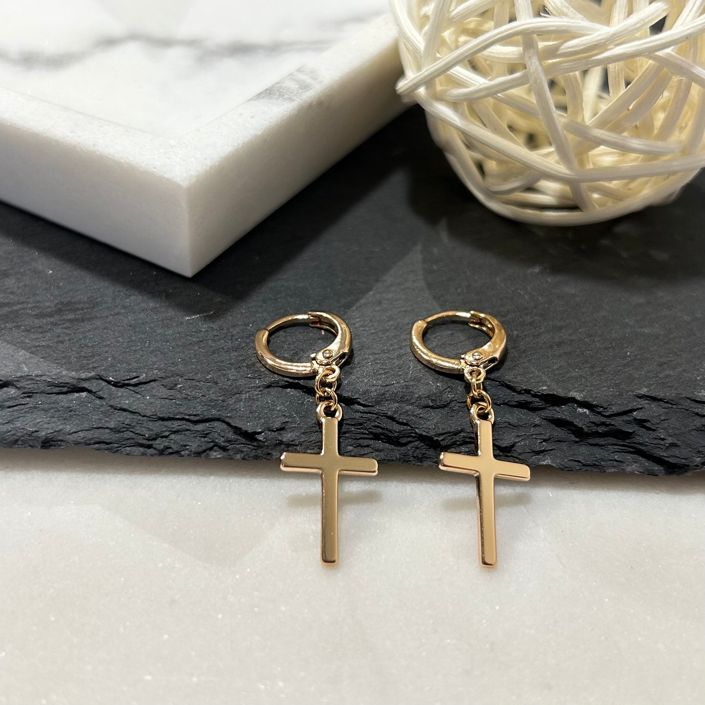 Minimalist Earrings – Gold-Plated