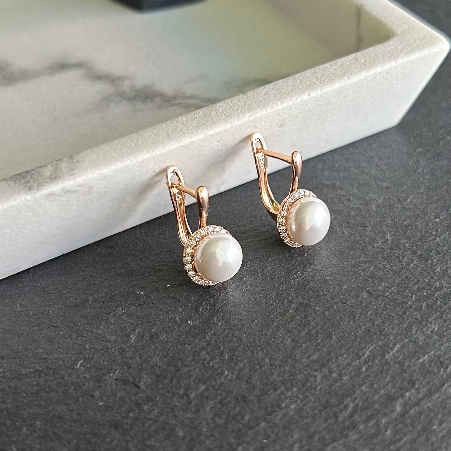 Pearl Earrings with Gold Plating – High Quality and Durability